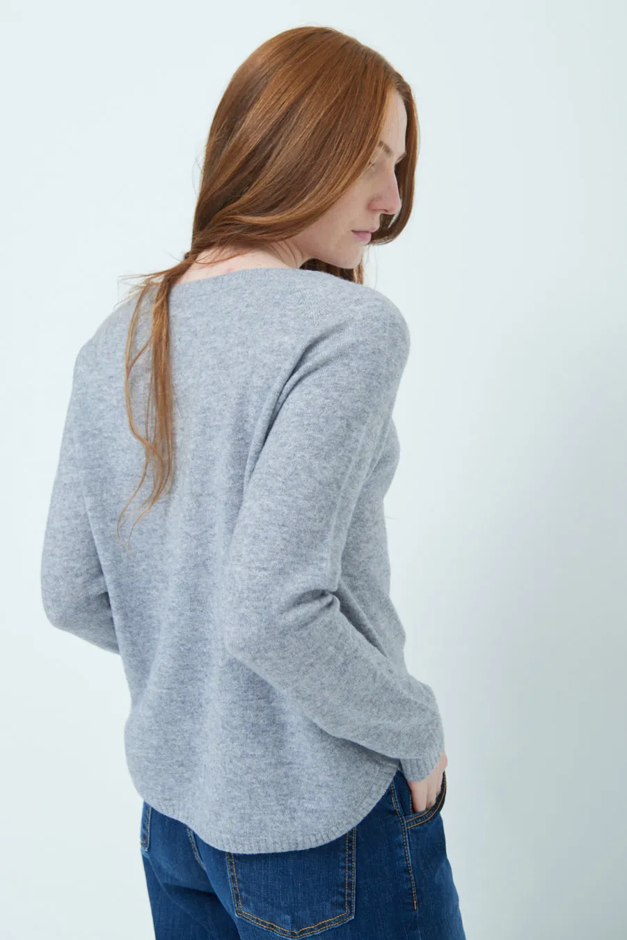 Classic crew neck knit sweater wholesale