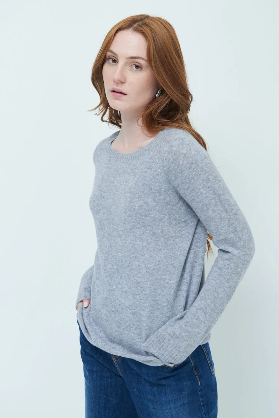 Classic crew neck knit sweater wholesale