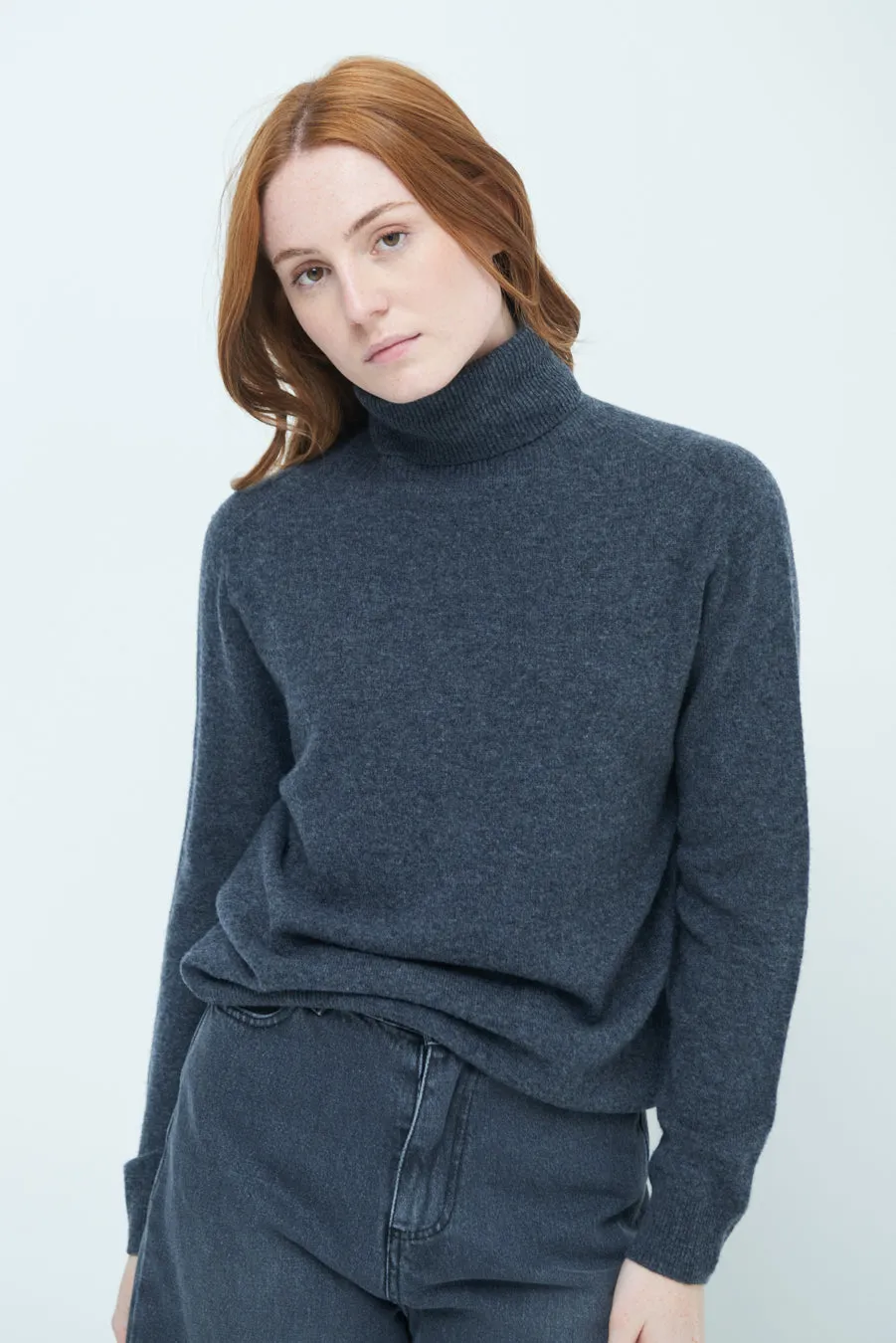 Cozy turtleneck sweater wholesale