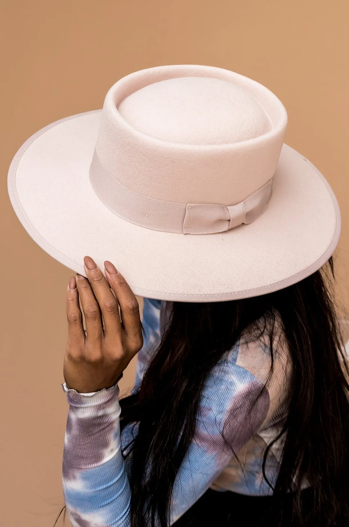 Lola Stiff Brim Hat in Blush