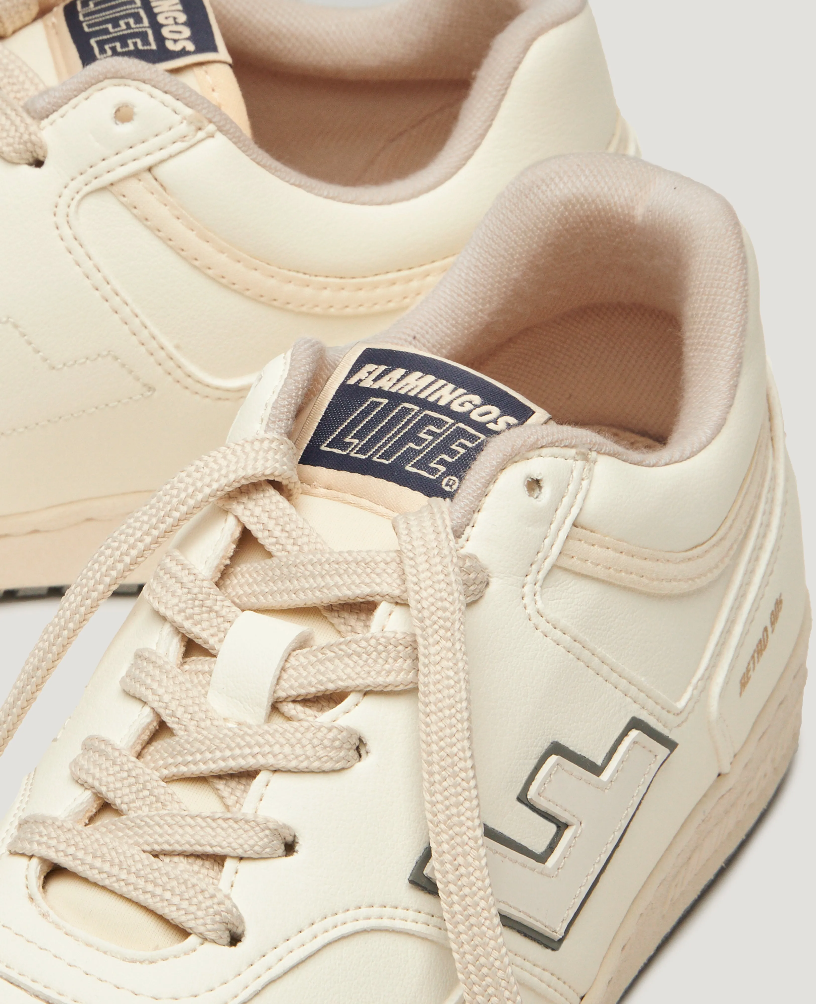 RETRO 90s STONE PEARL